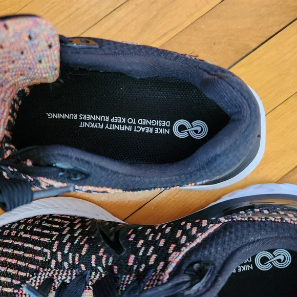 Nike Black Knit Sneakers, Size 6.5 - Picture 2 of 4